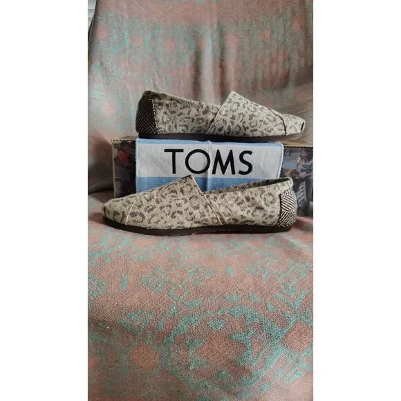 Toms Women's Classics‎ Brown Snow Leopard Flats Size 8.5 - Picture 2 of 7